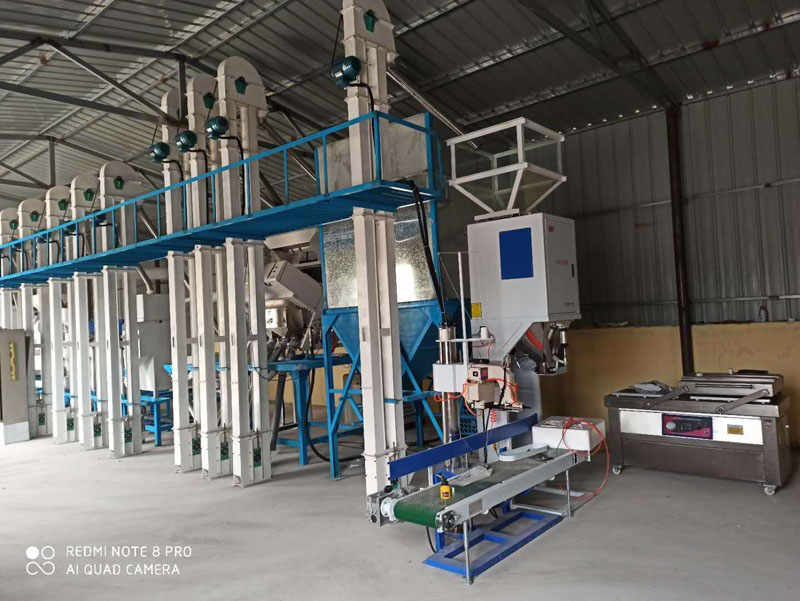 遼寧朝陽建平NZJ15噸小米成套加工設備安裝調(diào)試完畢